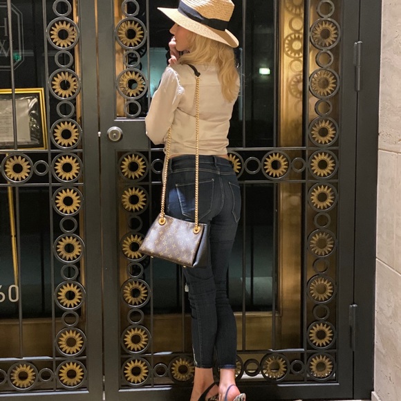 Meet your Posher, Marissa - Picture 14 of 15